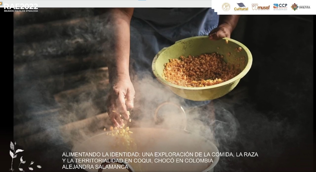 Foto 2. Preparación de alimentos tradicionales con maíz