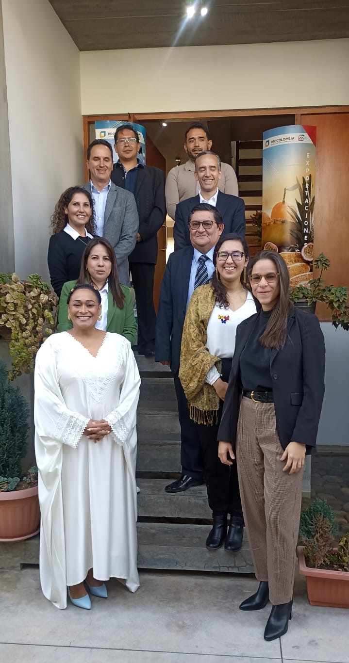 La Embajada de Colombia, ProColombia y socios bolivianos fortalecen sus lazos en visita de promoción comercial