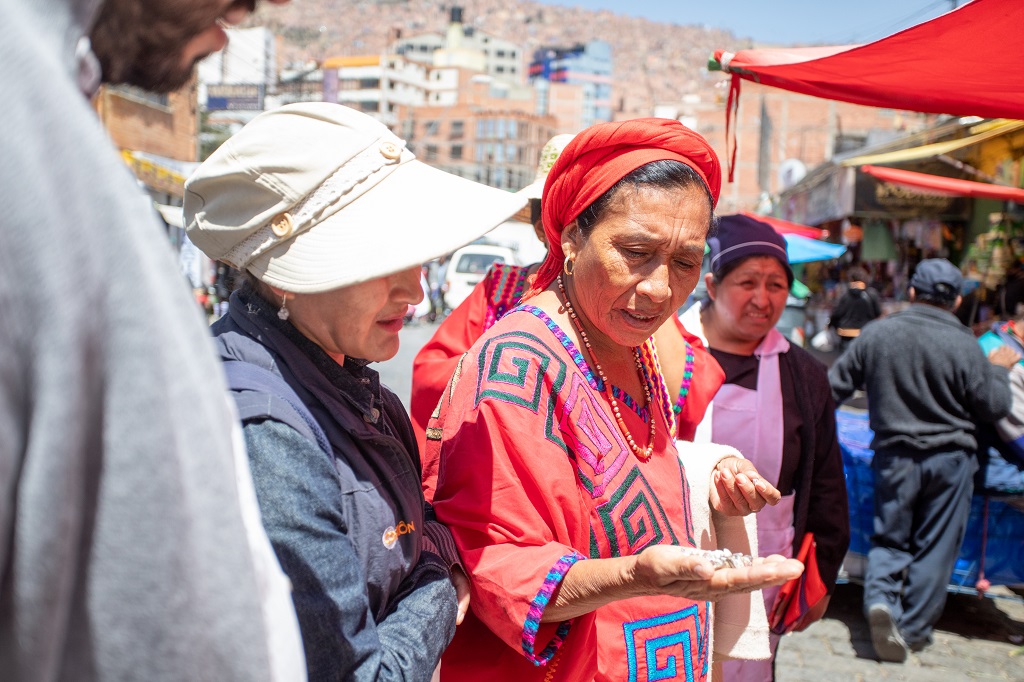 Visita al mercado Rodríguez. Foto: Marcelo Iturriaga.