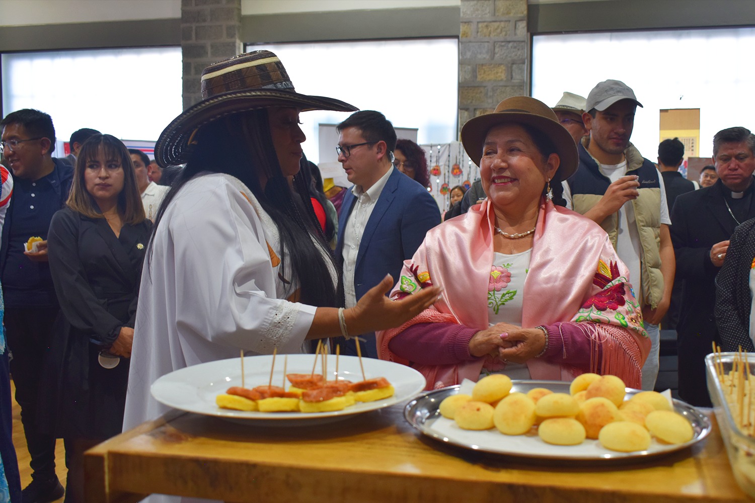 Embajada de Colombia participó en el "Encuentro Cultural de las Embajadas" desarrollado por la Cancillería de Bolivia