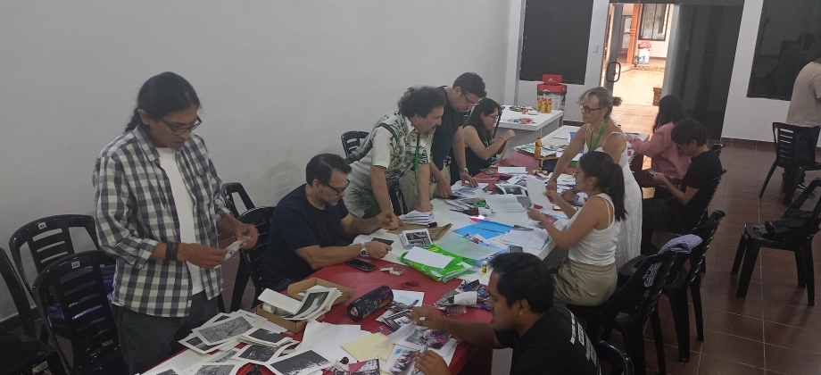 El colombiano Santiago Escobar-Jaramillo participó exitosamente en el Foto Festival de Manzana 1 en Santa Cruz de la Sierra