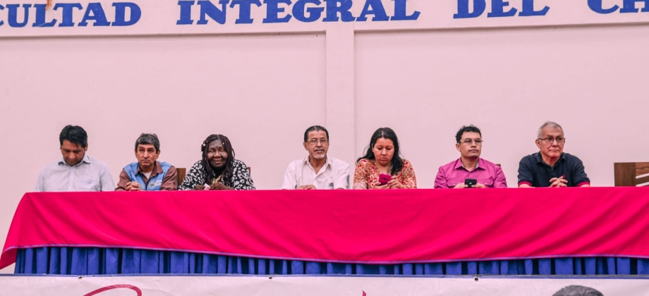 La poeta colombiana Mary Grueso Romero participó en el Festival Internacional de Poesía Joven Jauría de Palabras en Santa Cruz