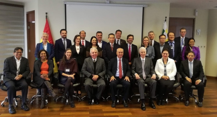 Encuentro del Embajador Aníbal Ariza con autoridades de cooperación